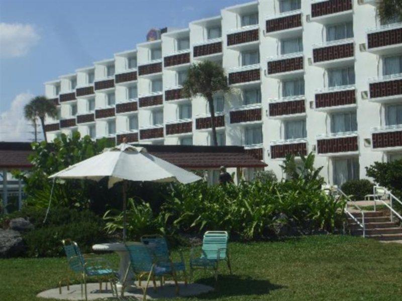 Best Western Aku Tiki Inn Daytona Beach Exteriör bild